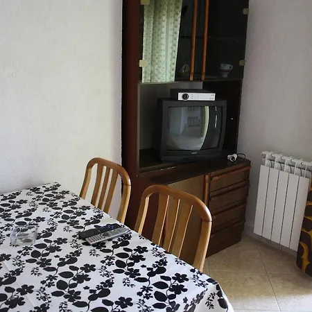 Apartment Maric *