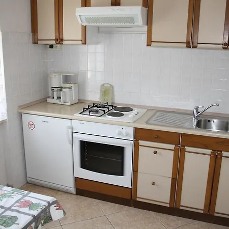 Apartment Maric *