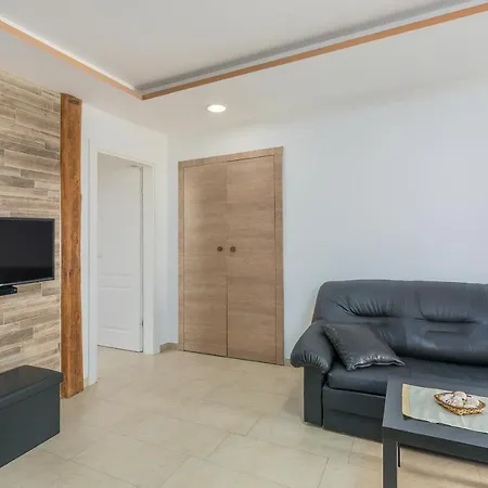 Maric Apartment *